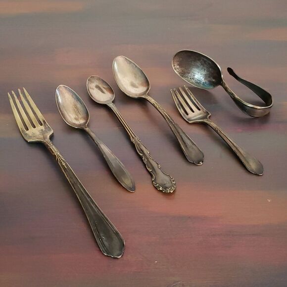 Vintage Lot of Assorted Silver Plate Baby Utensils - Picture 1 of 11